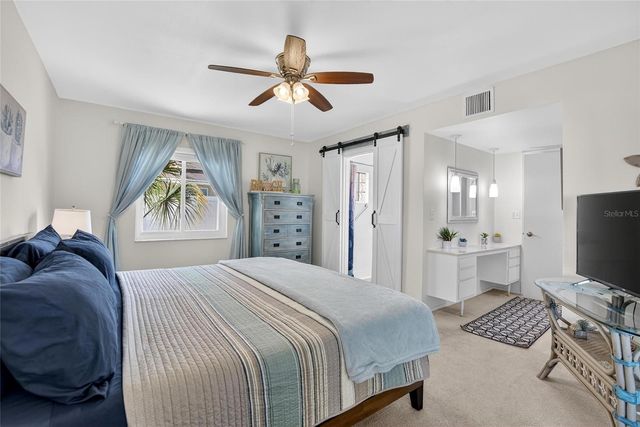 809 OAKMONT AVENUE, Sun City Center, FL 33573