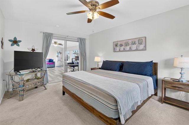 809 OAKMONT AVENUE, Sun City Center, FL 33573