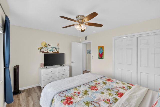 809 OAKMONT AVENUE, Sun City Center, FL 33573