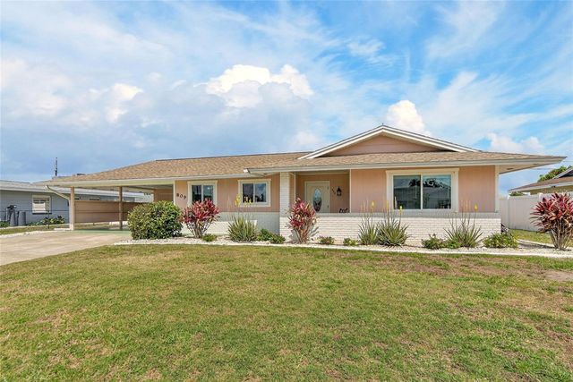 809 OAKMONT AVENUE, Sun City Center, FL 33573