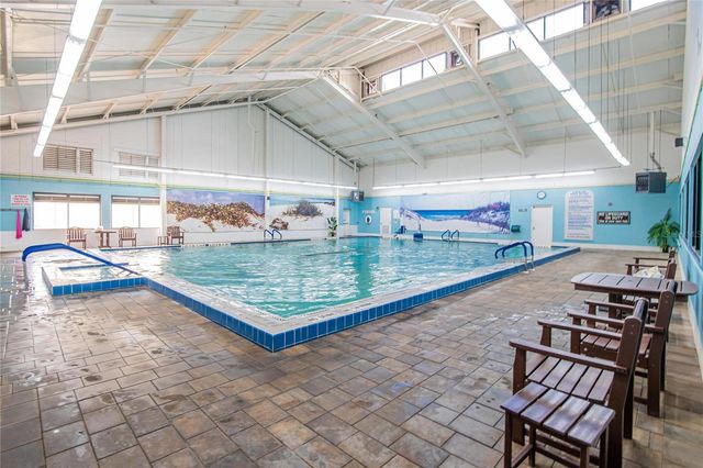 809 OAKMONT AVENUE, Sun City Center, FL 33573