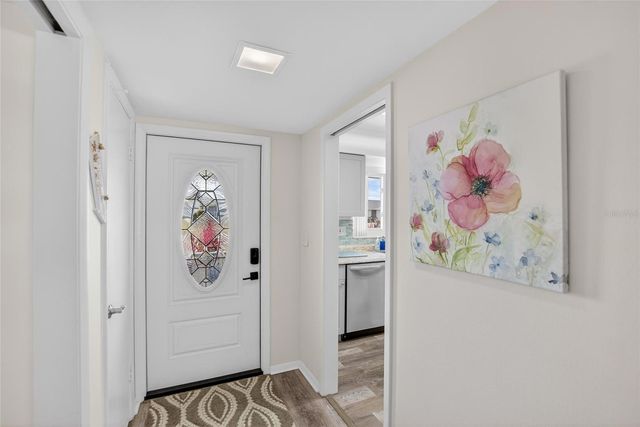 809 OAKMONT AVENUE, Sun City Center, FL 33573