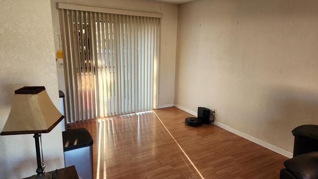 2786 Oak St, Anderson, CA 96077