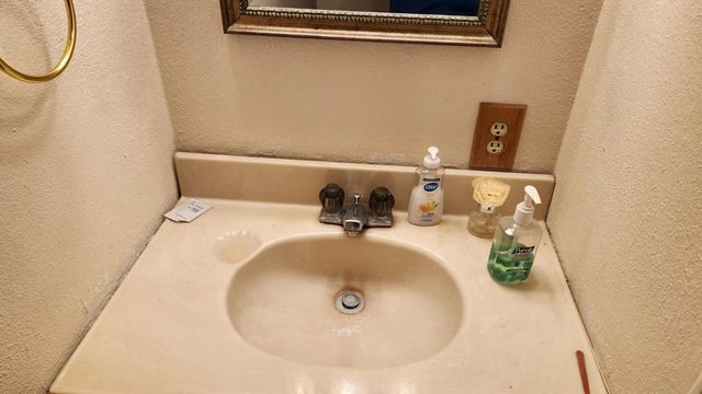 2786 Oak St, Anderson, CA 96077