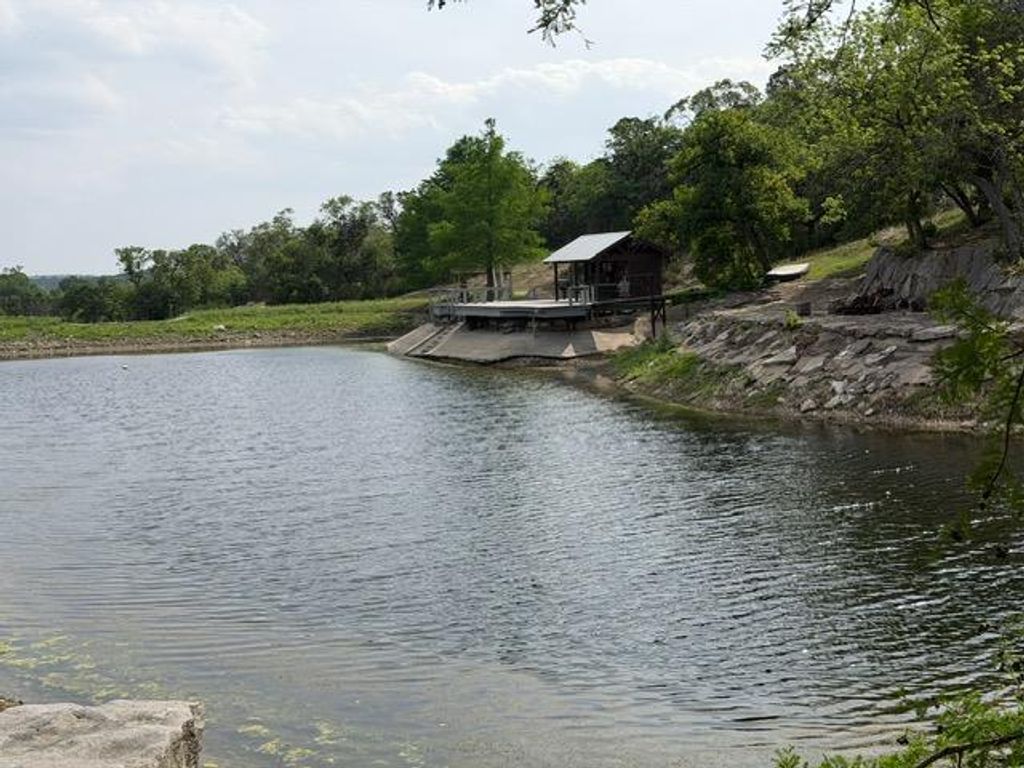 460 Eagle Ridge Rd, Kerrville, TX 78028