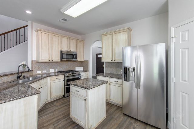 2911 Ledgeside Court, Katy, TX 77494