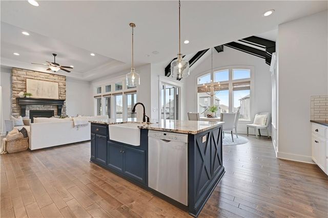 24662 W 126th Terrace, Olathe, KS 66061