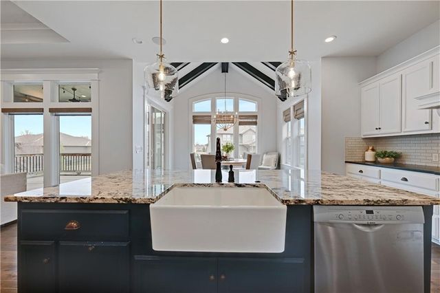 24662 W 126th Terrace, Olathe, KS 66061