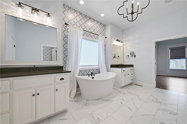 24662 W 126th Terrace, Olathe, KS 66061