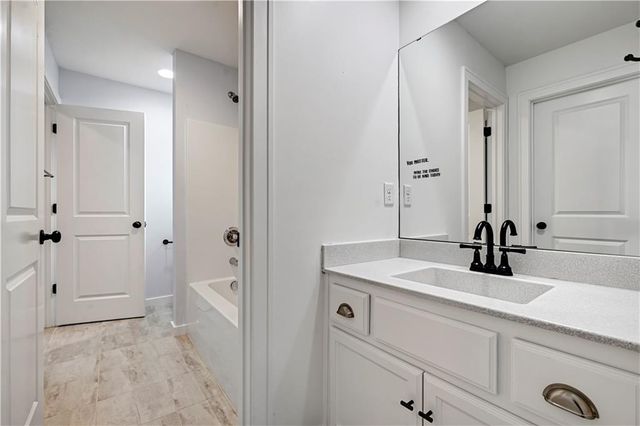 24662 W 126th Terrace, Olathe, KS 66061