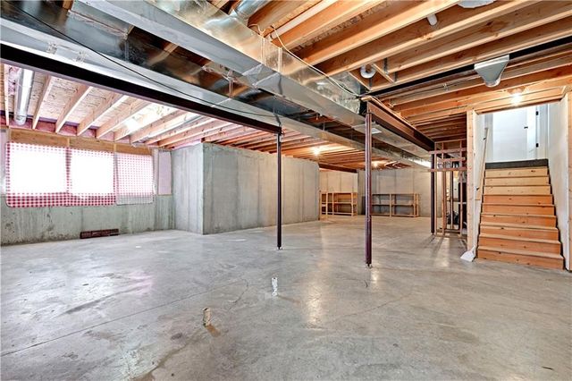 24662 W 126th Terrace, Olathe, KS 66061