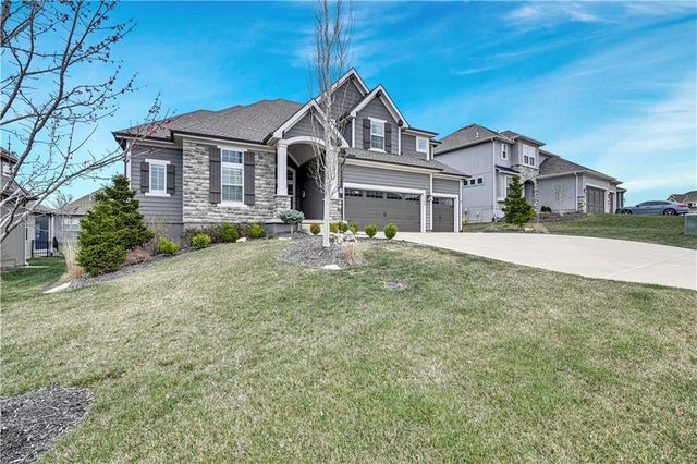 24662 W 126th Terrace, Olathe, KS 66061