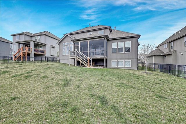 24662 W 126th Terrace, Olathe, KS 66061
