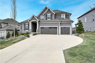 24662 W 126th Terrace, Olathe, KS 66061
