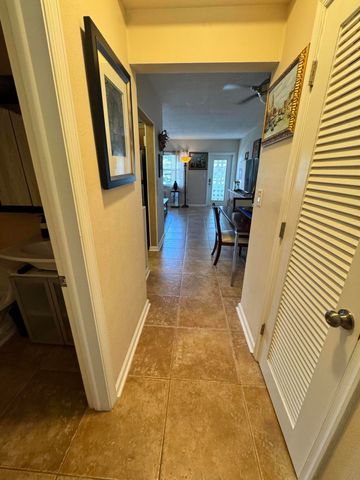 2160 NE 56th Court 107, Fort Lauderdale, FL 33308