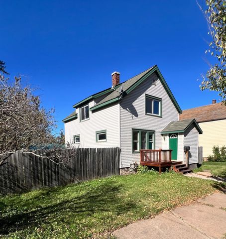 1129 16th Avenue E, Hibbing, MN 55746