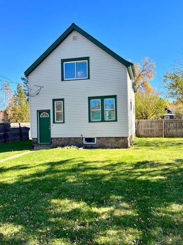 1129 16th Avenue E, Hibbing, MN 55746