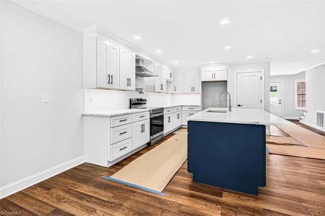975 Chamberlin Drive, Asheboro, NC 27205
