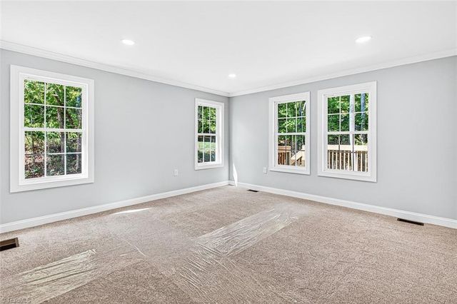 975 Chamberlin Drive, Asheboro, NC 27205
