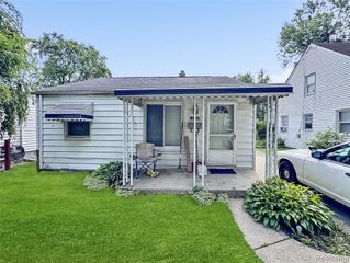 4507 Katherine Street, Dearborn Heights, MI 48125