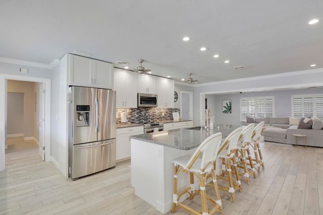 425 Marlin Road, North Palm Beach, FL 33408