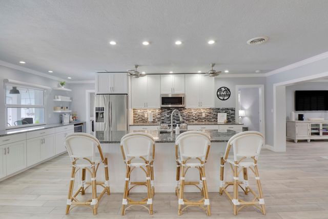 425 Marlin Road, North Palm Beach, FL 33408