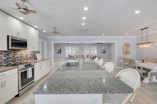 425 Marlin Road, North Palm Beach, FL 33408