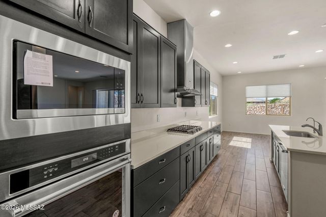 11787 N Silver Desert Drive, Oro Valley, AZ 85737