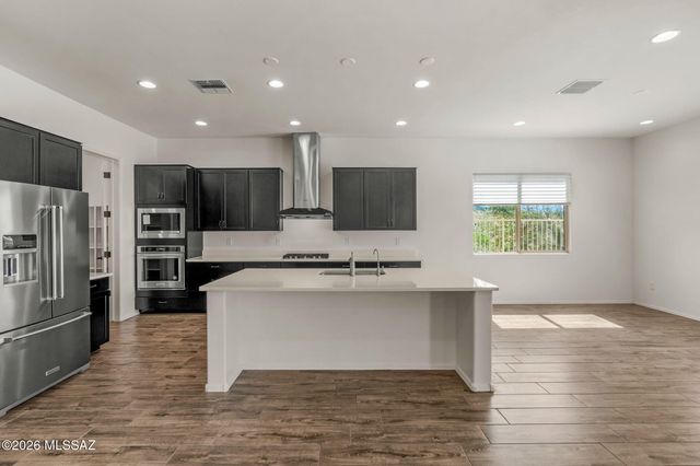 11787 N Silver Desert Drive, Oro Valley, AZ 85737