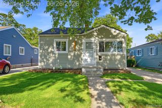27320 Delton Street, Madison Heights, MI 48071