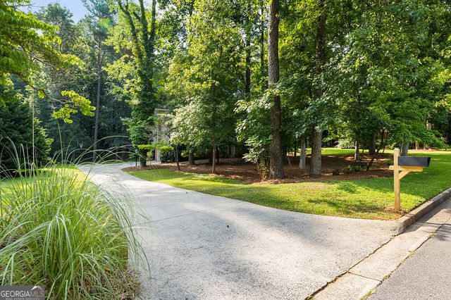 260 Devilla Trace, Fayetteville, GA 30214