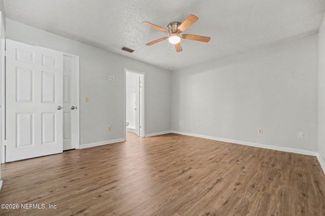 1533 KINGFISHER Lane N, Jacksonville, FL 32218