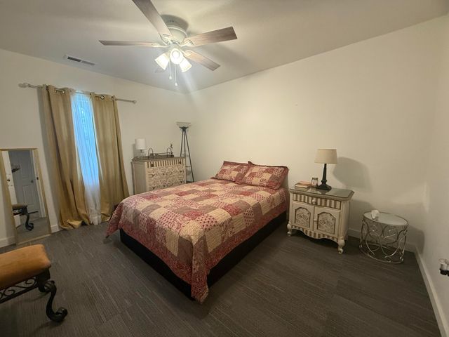 1052 6th Street, West Plains, MO 65775