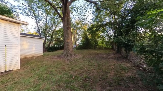 1052 6th Street, West Plains, MO 65775