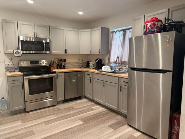 1052 6th Street, West Plains, MO 65775