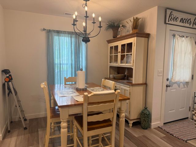 1052 6th Street, West Plains, MO 65775