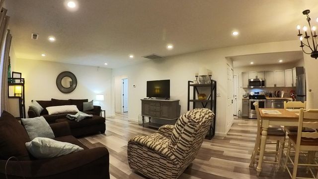 1052 6th Street, West Plains, MO 65775