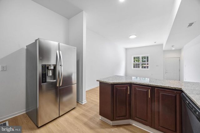 1 S KRESSON ST, Baltimore, MD 21224