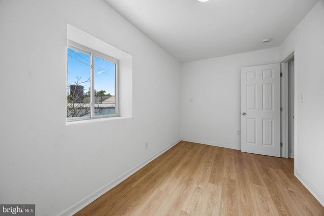 1 S KRESSON ST, Baltimore, MD 21224