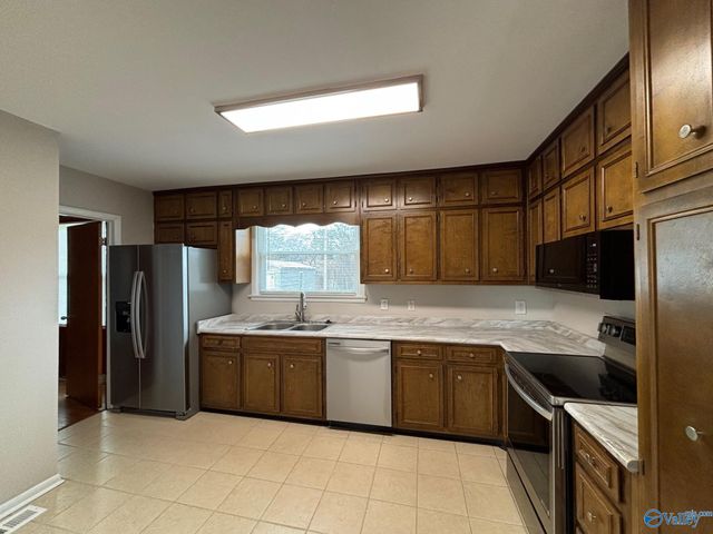 2206 NW Harris Road, Huntsville, AL 35810