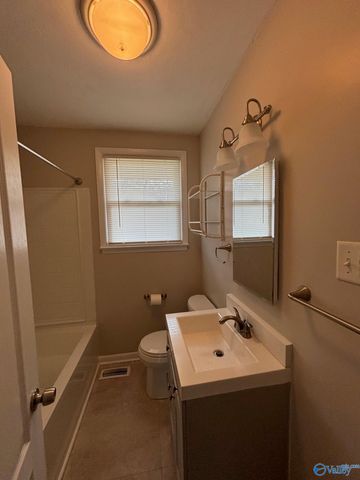 2206 NW Harris Road, Huntsville, AL 35810