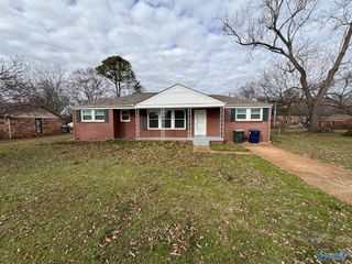 2206 NW Harris Road, Huntsville, AL 35810