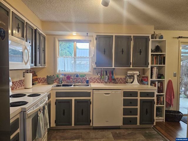 4788 Adobe St SE, Salem, OR 97317