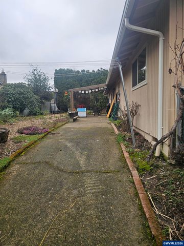 4788 Adobe St SE, Salem, OR 97317