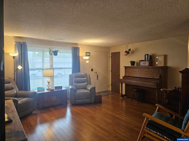 4788 Adobe St SE, Salem, OR 97317