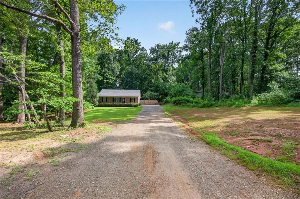 180 McCready Drive Drive, Dallas, GA 30157
