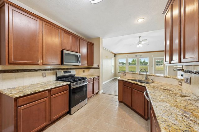 18654 Walden Glen Circle, Humble, TX 77346