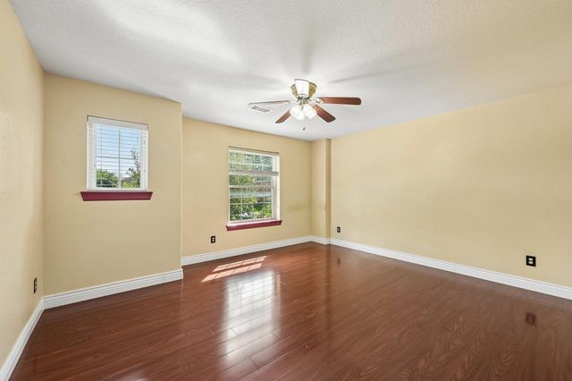 18654 Walden Glen Circle, Humble, TX 77346