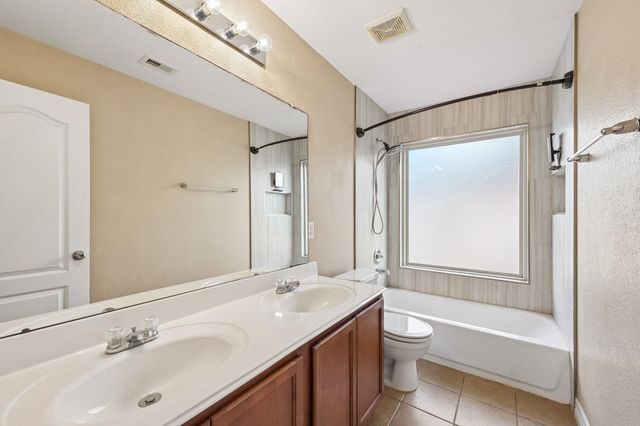 18654 Walden Glen Circle, Humble, TX 77346