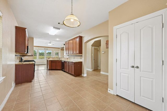 18654 Walden Glen Circle, Humble, TX 77346